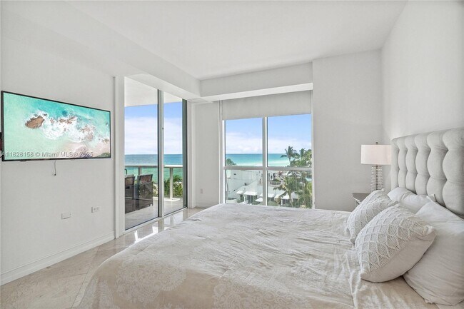 Building Photo - 18101 Collins Ave