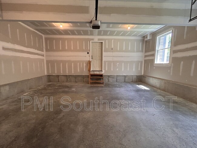 Building Photo - 124 Witter Rd
