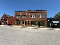 Building Photo - 307 4th St