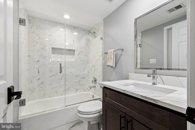 Building Photo - 13677 Sweet Woodruff Ln