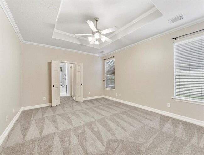 Building Photo - 18419 Wolf Creek Tr