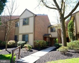 Building Photo - 604A Cypress Point Cir