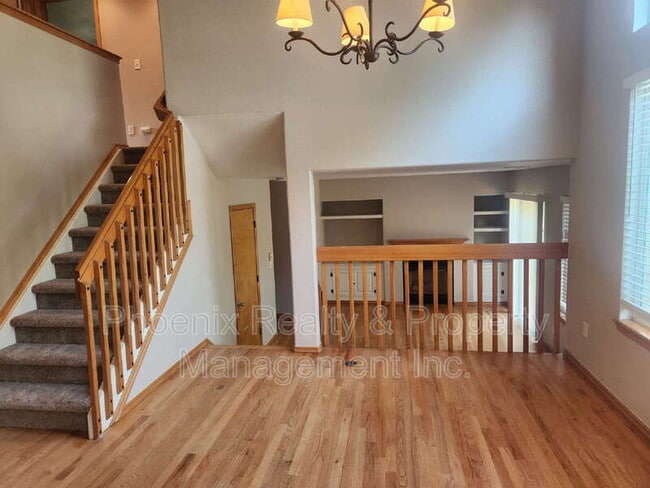 Building Photo - 1306 Lambert Cir
