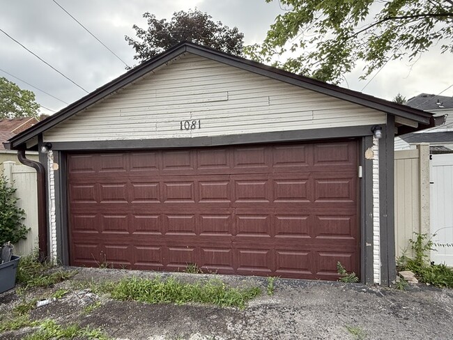Building Photo - Charming 3 beds 1.5 baths in Columbus!