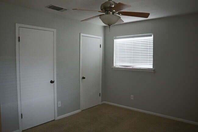 Building Photo - 12912 Powderhorn St