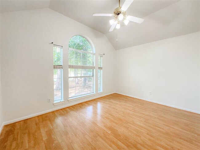 Building Photo - 311 N Rush Haven Cir