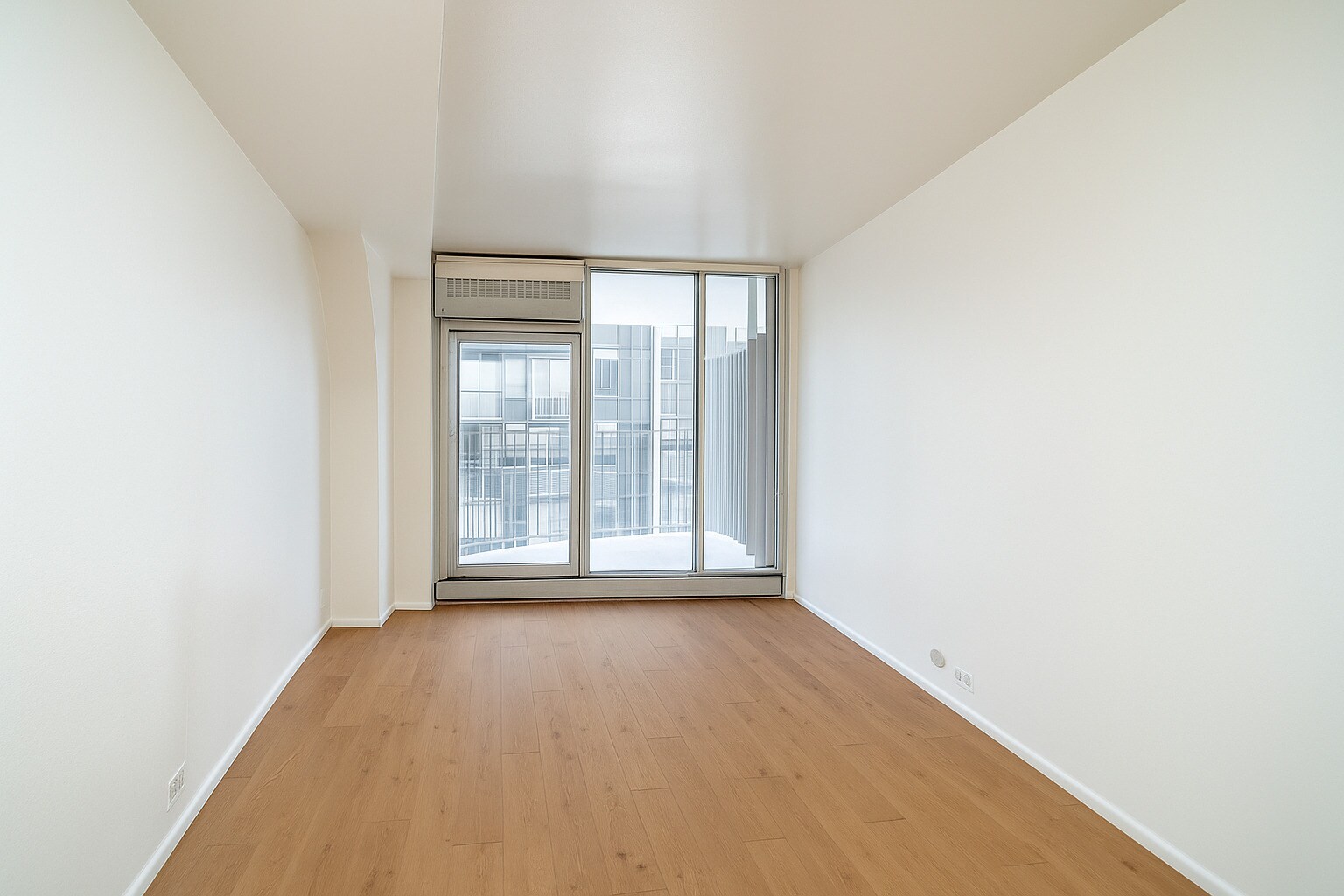 Building Photo - 300 N State St