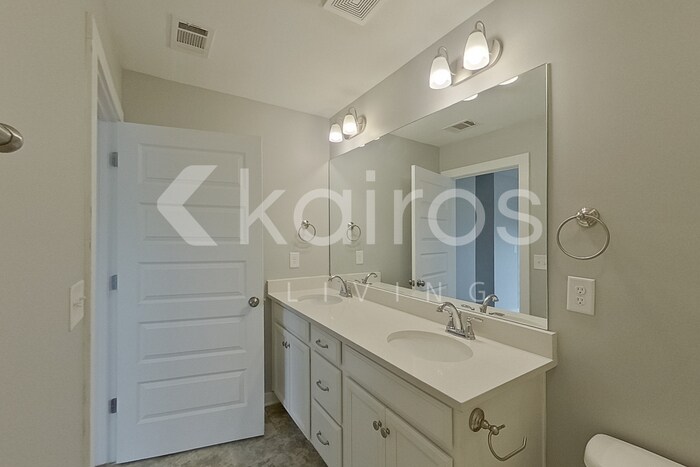 Building Photo - 11557 Crimson Ridge Rd