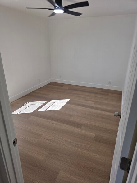 Building Photo - 1305 G St