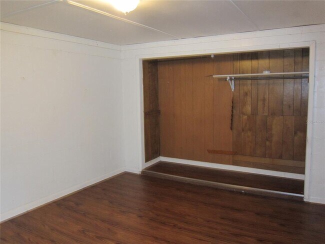 Building Photo - 380 NW 27th Terrace