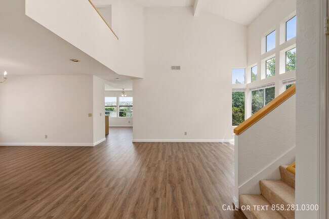 Building Photo - 8418 Calderon Ct