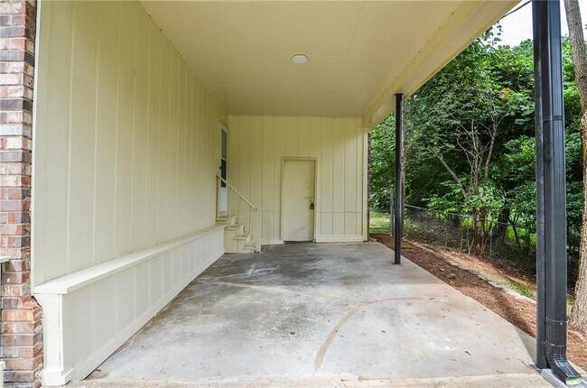 Building Photo - 2945 Rio Montana Dr