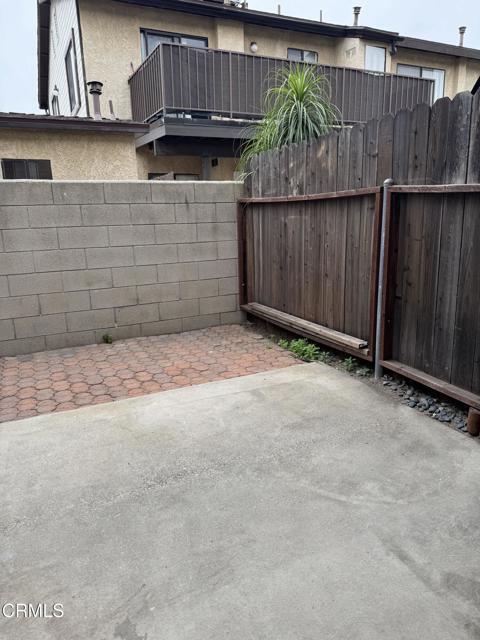 Building Photo - 234 S 5th Ave