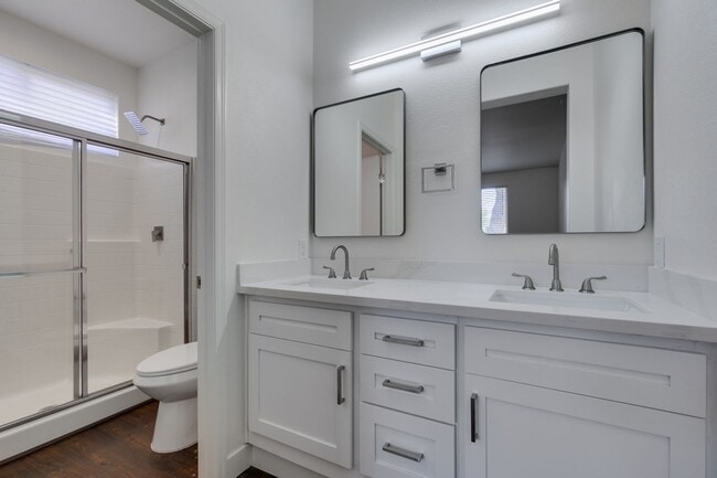 Building Photo - 2-Story Home  3 bedroom 2 bath in Summerlin