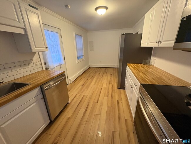 Building Photo - 1163 Bullet Hill Rd