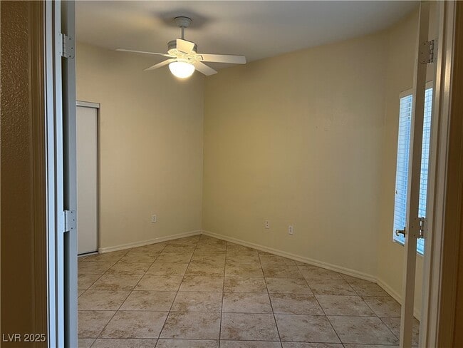Building Photo - 2855 Grande Valley Dr
