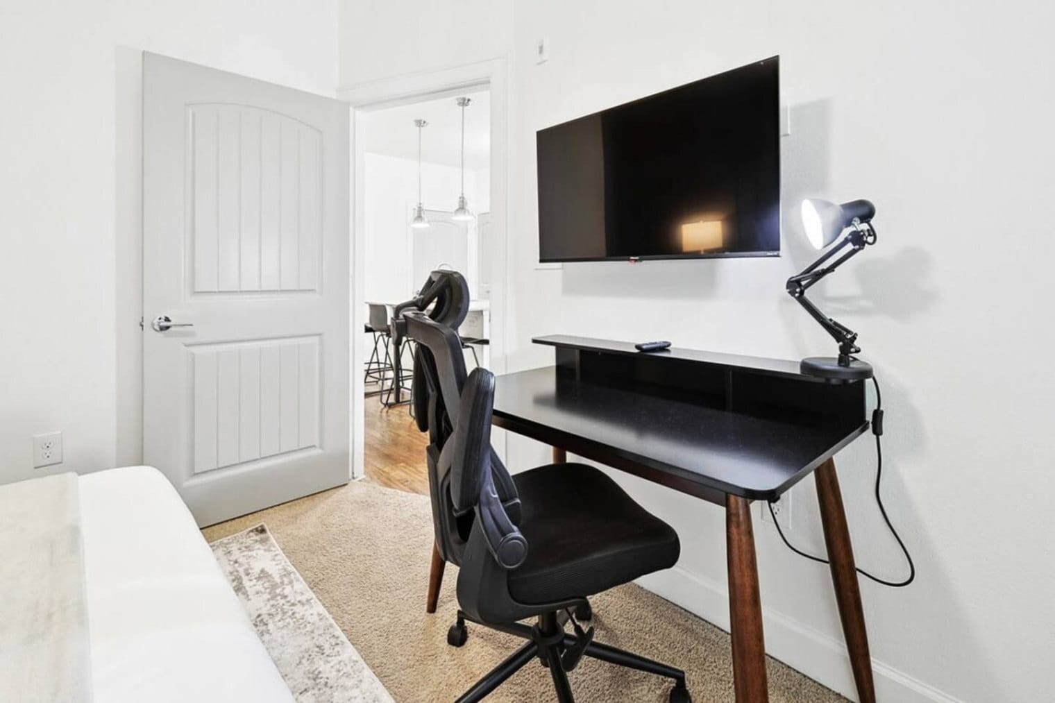 Building Photo - 5752 Town and Country Blvd