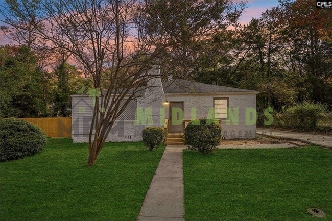 Building Photo - 2722 Dubard St