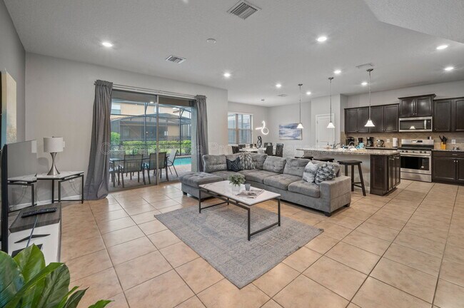 Building Photo - 5552 Misty Oak Cir