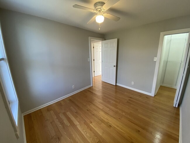 Building Photo - 2608 W Le Moyne St