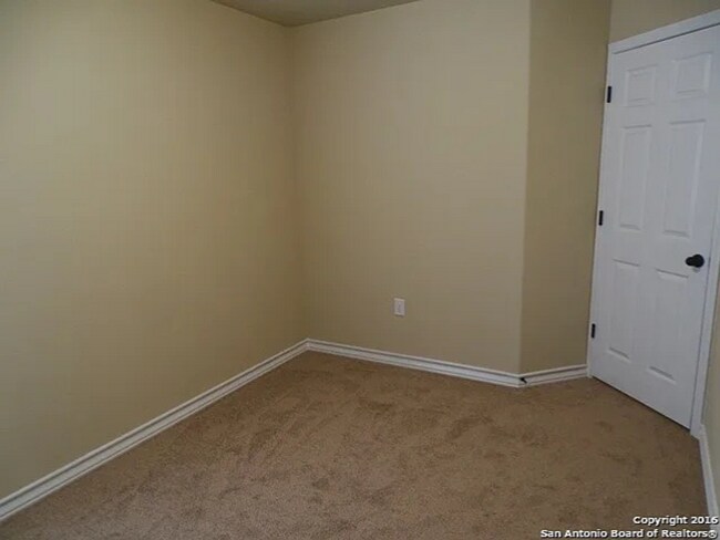 Building Photo - 7231 Golf Way