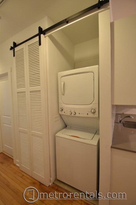 Stacked Washer & Dryer - 1029 N Wood St