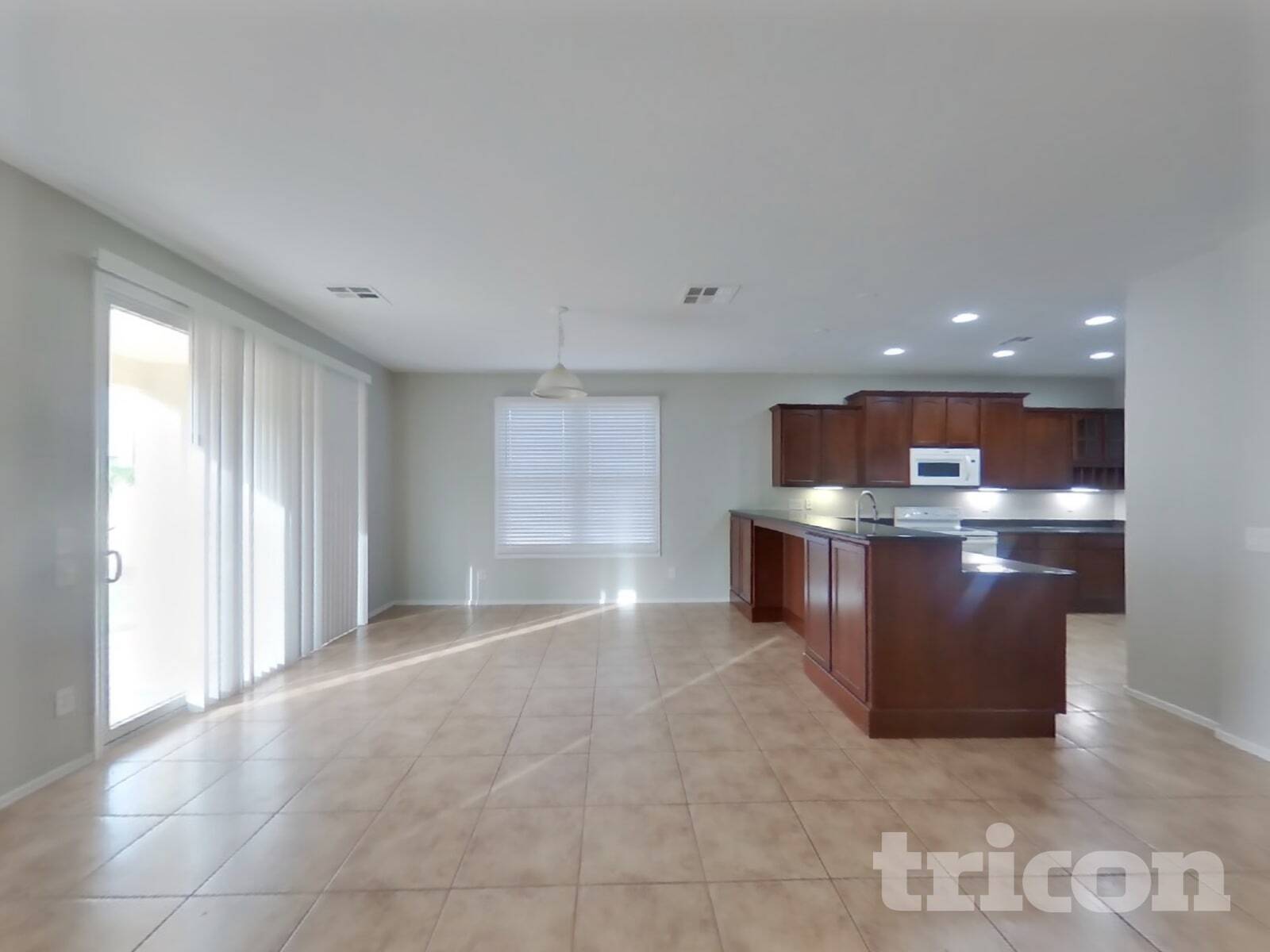 Building Photo - 2323 Grenadine Rd