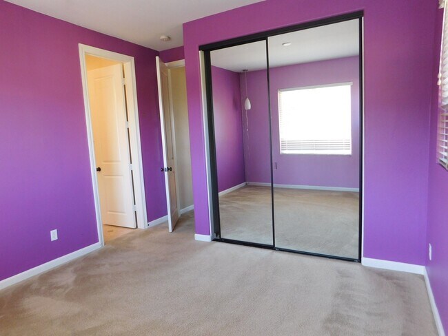Building Photo - San Marcos 5Br Executive House Avail $6690 TEXT 858-774-1574
