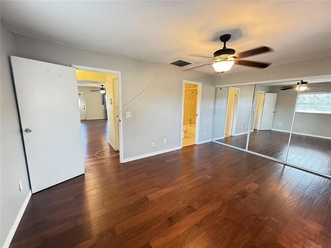 Building Photo - 2202 Clubhouse Dr