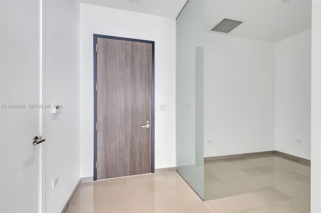 Building Photo - 88 SW 7th St