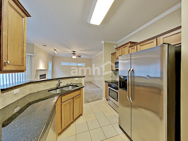 Building Photo - 368 Downing Creek Trl