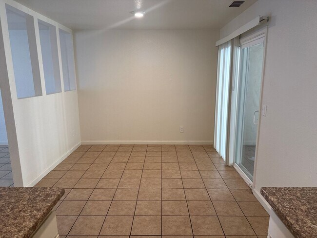 Building Photo - 8821-8823 Kelley Dr
