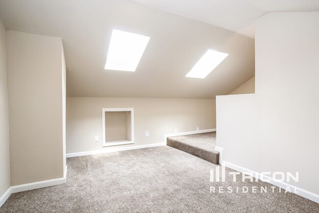 Building Photo - 12318 Flaxen Dr