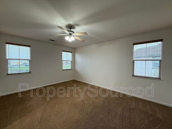 Building Photo - 17340 Ferndale St