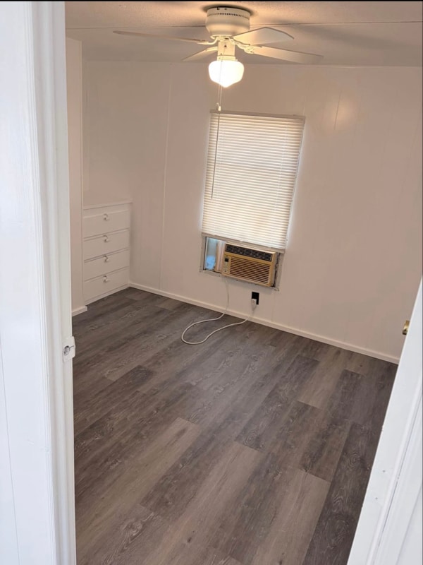 Building Photo - 215 Weeks Rd