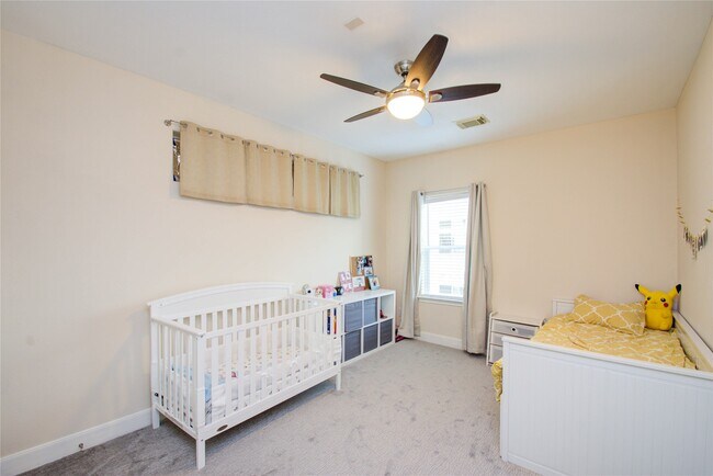 Building Photo - 1320 Lakin St