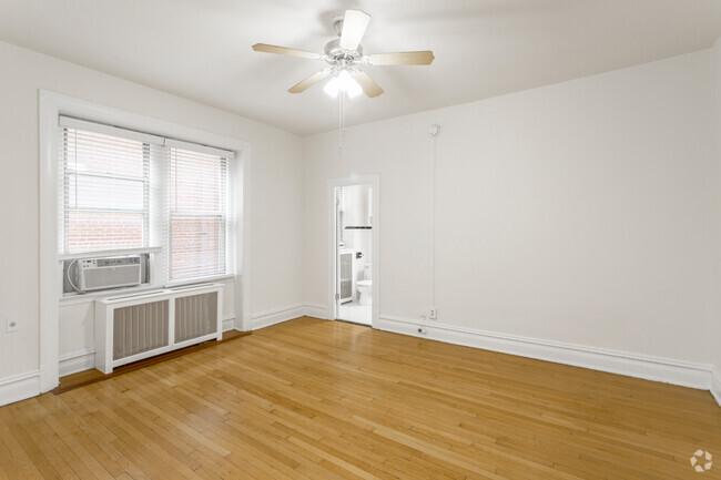 Studio - 452 SF - Chatham Courts