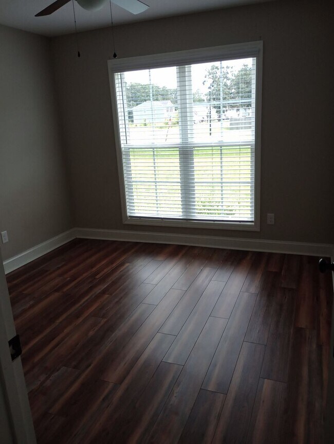 Building Photo - 5030 Willow Mill Way