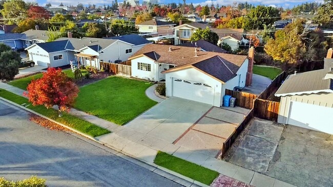 Building Photo - Charming 3-Bedroom Single-Family Home in Prime Cupertino Location