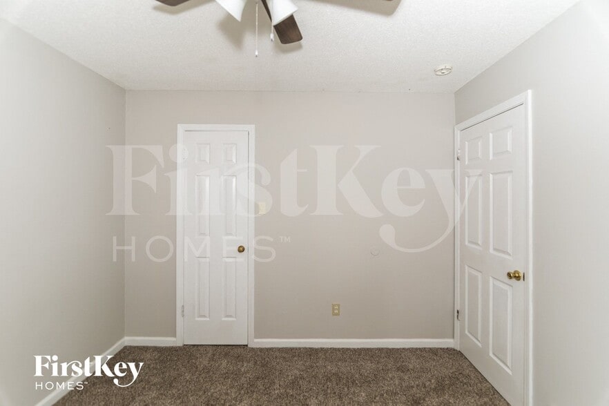 Building Photo - 3083 Dumbeath Rd