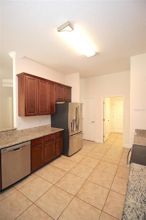 Building Photo - 76 Folson Ln