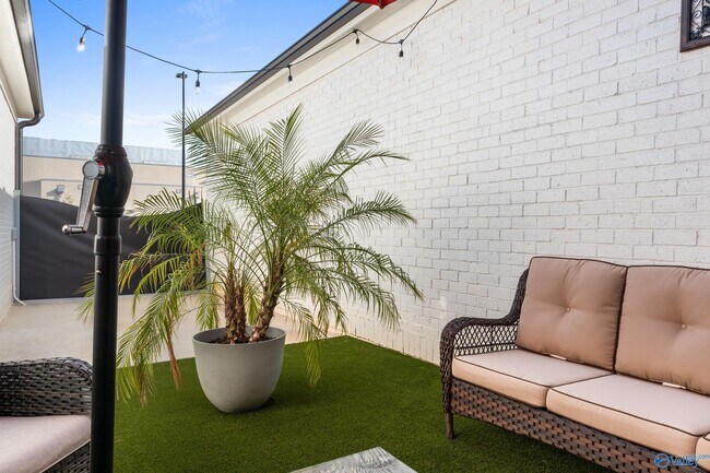 Building Photo - 310 Hay Rake Dr