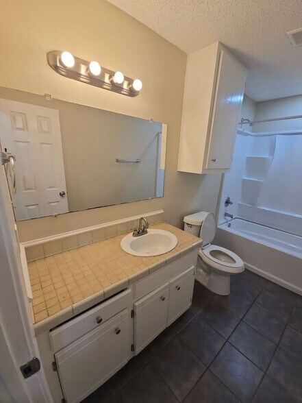 Building Photo - 309 Denton Ct