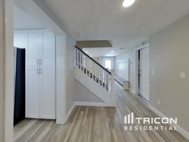 Building Photo - 7010 Cobblewood Ct