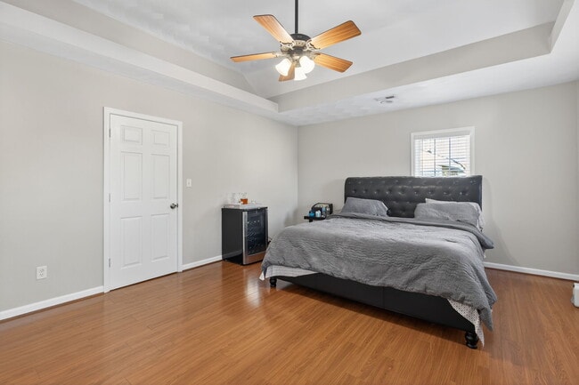 Building Photo - 2818 Tidewater Dr