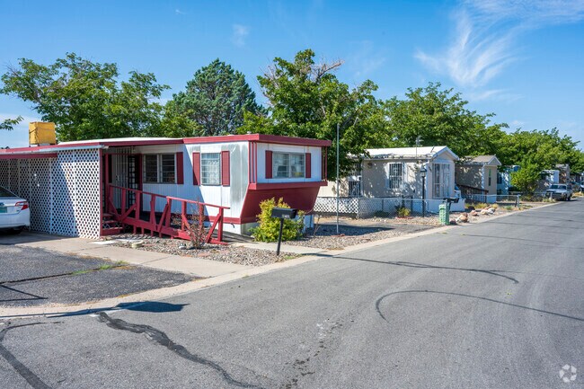 Building Photo - Holly Home Park