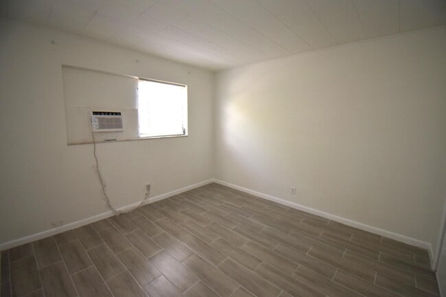 Building Photo - 710 N K St