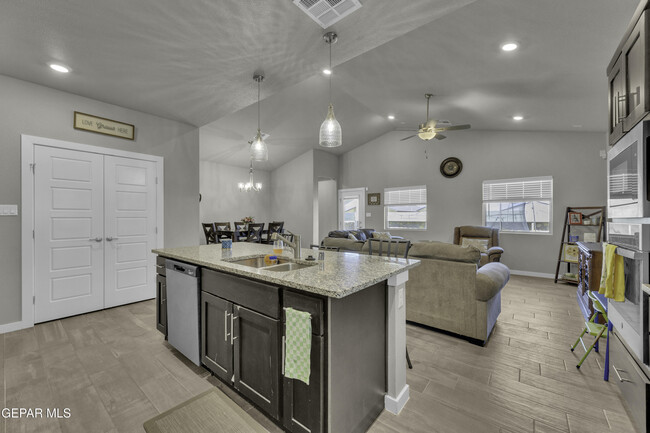 Building Photo - 12603 Cody Kyle CT