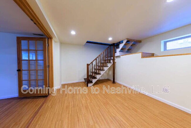 Building Photo - 605 S 11th St