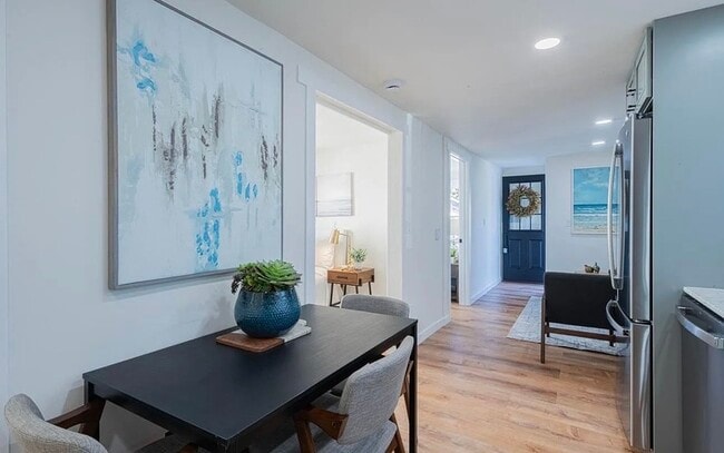 Building Photo - 518 Cortes St